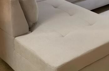 清潔布藝沙發(fā)這種家具的時(shí)候，要注意什么呢？